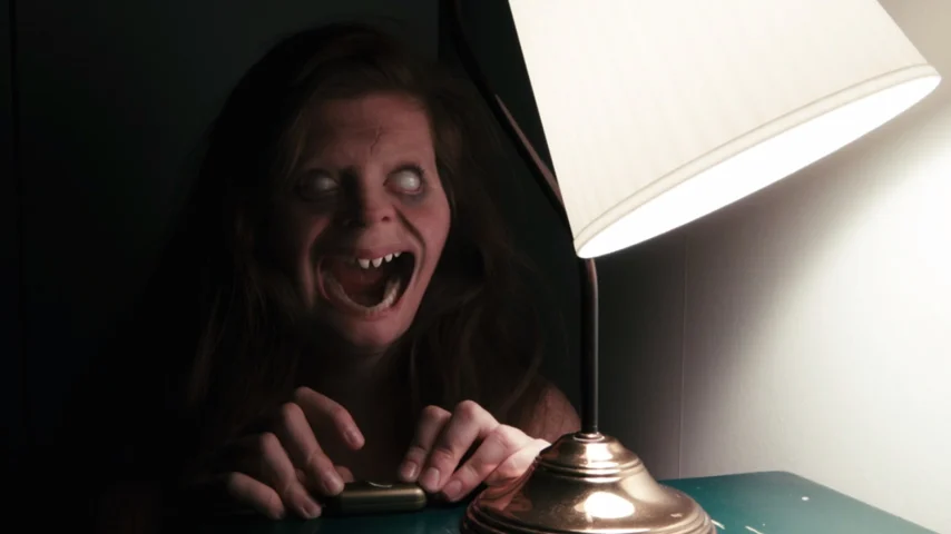 Ác Mộng Bóng Đêm Full