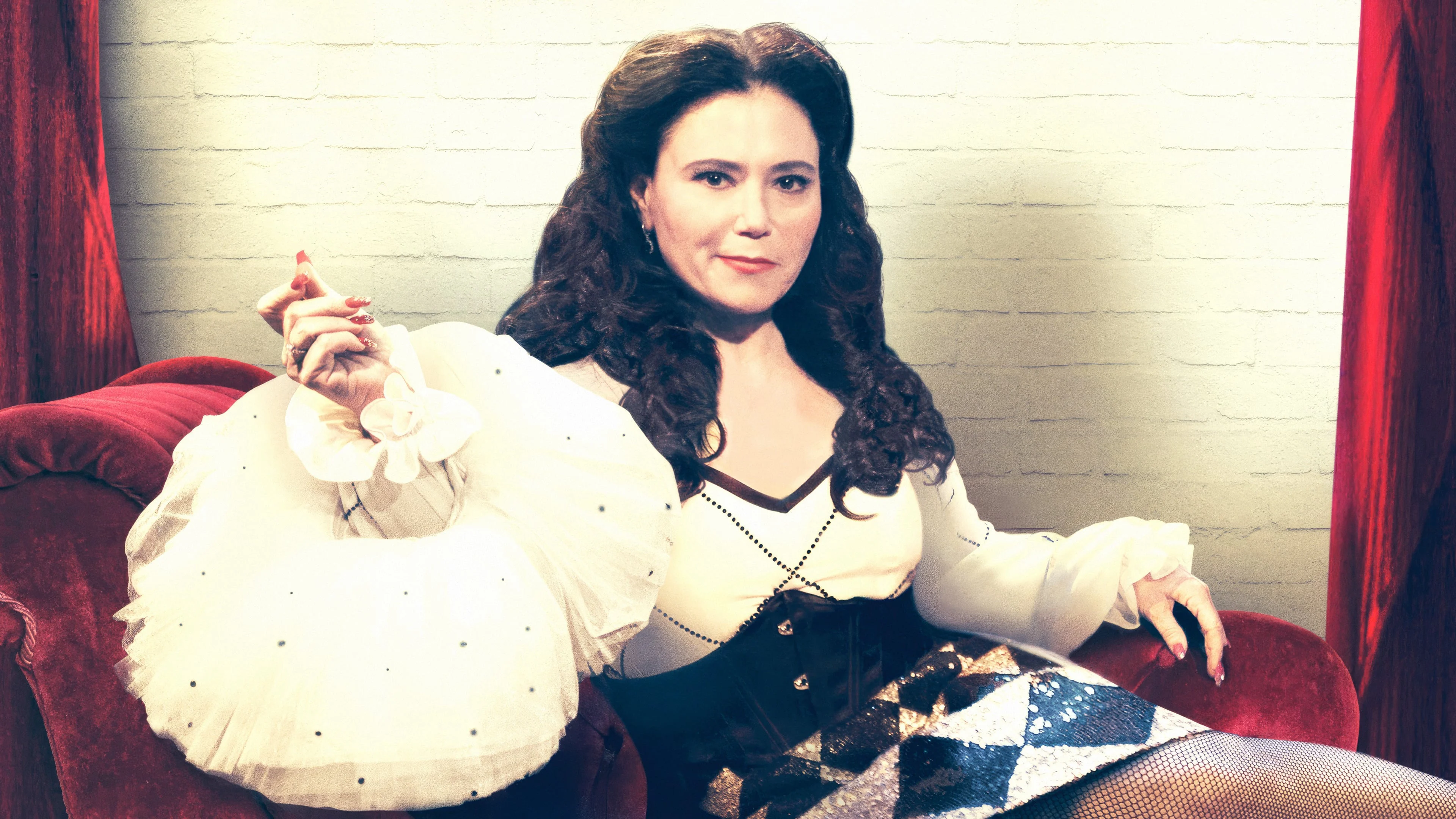 Alex Borstein – Corsets & Clown Suits Full