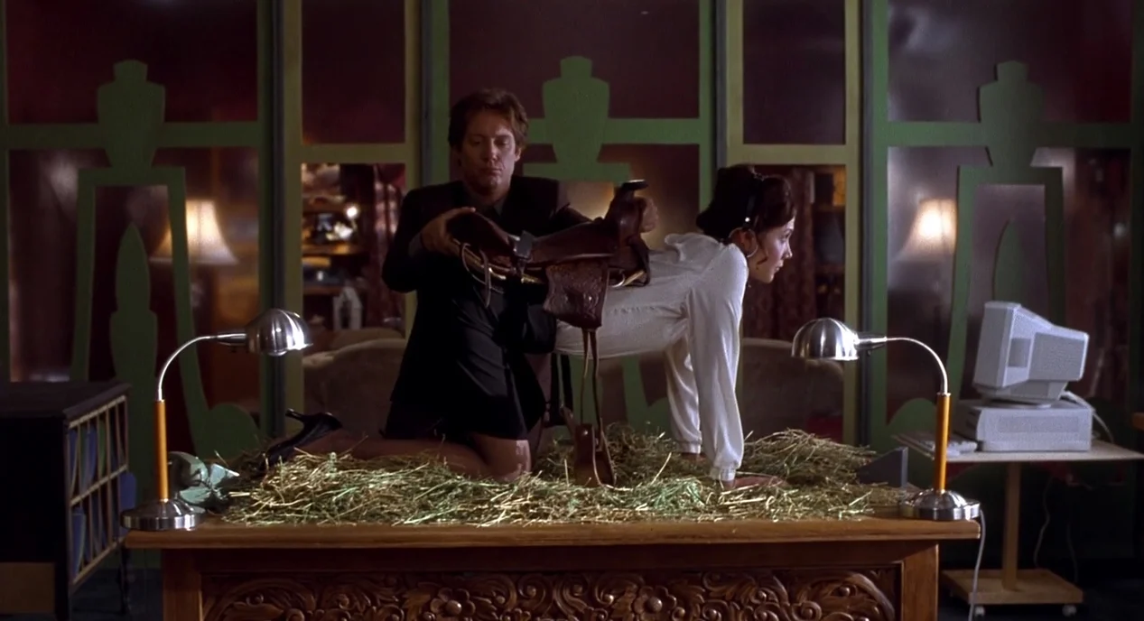 Cô Thư Ký Xinh Đẹp Full