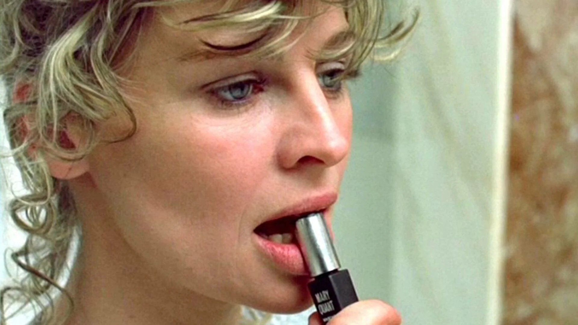 Đừng Nhìn Bây Giờ Full