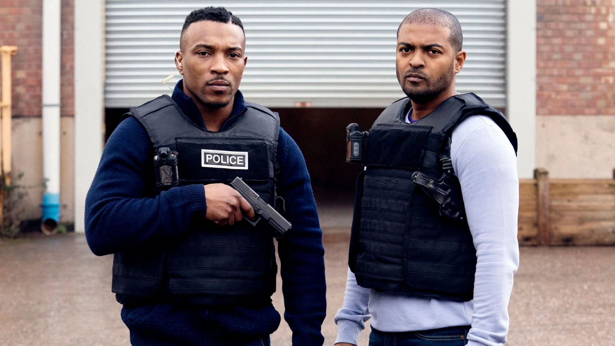 Người hộ tống Full