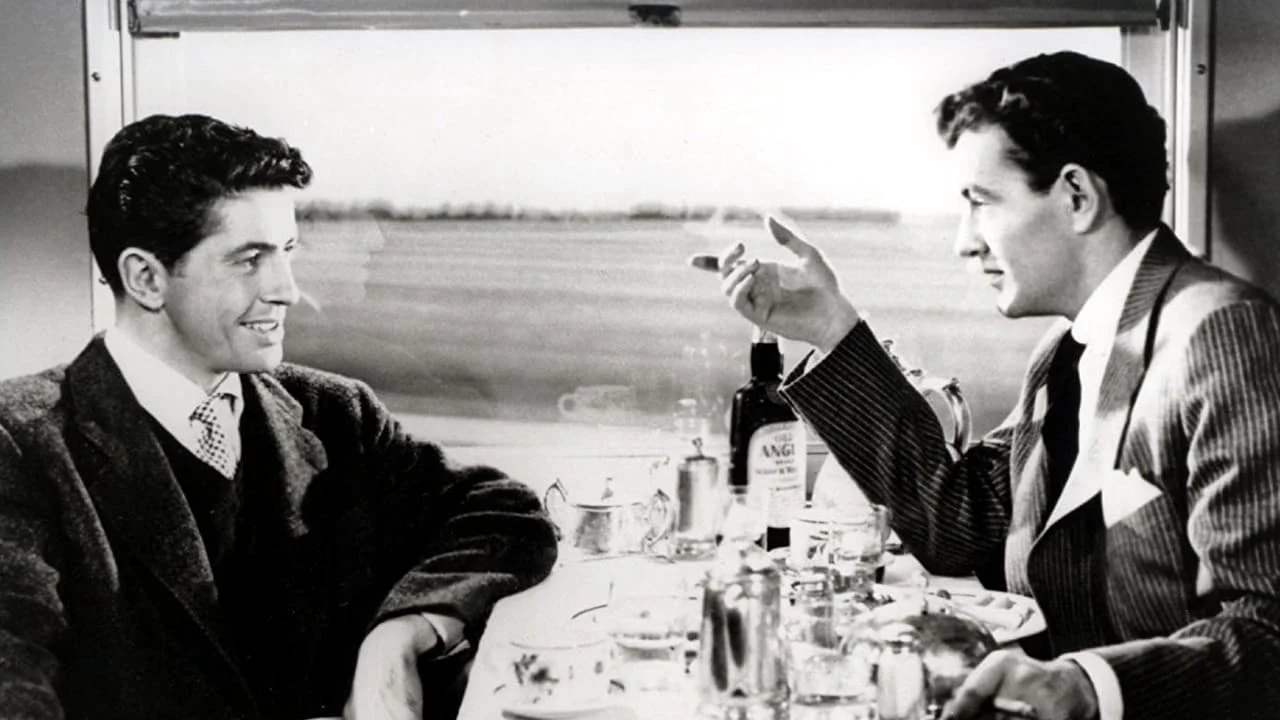 Người Lạ Trên Chuyến Tàu Full