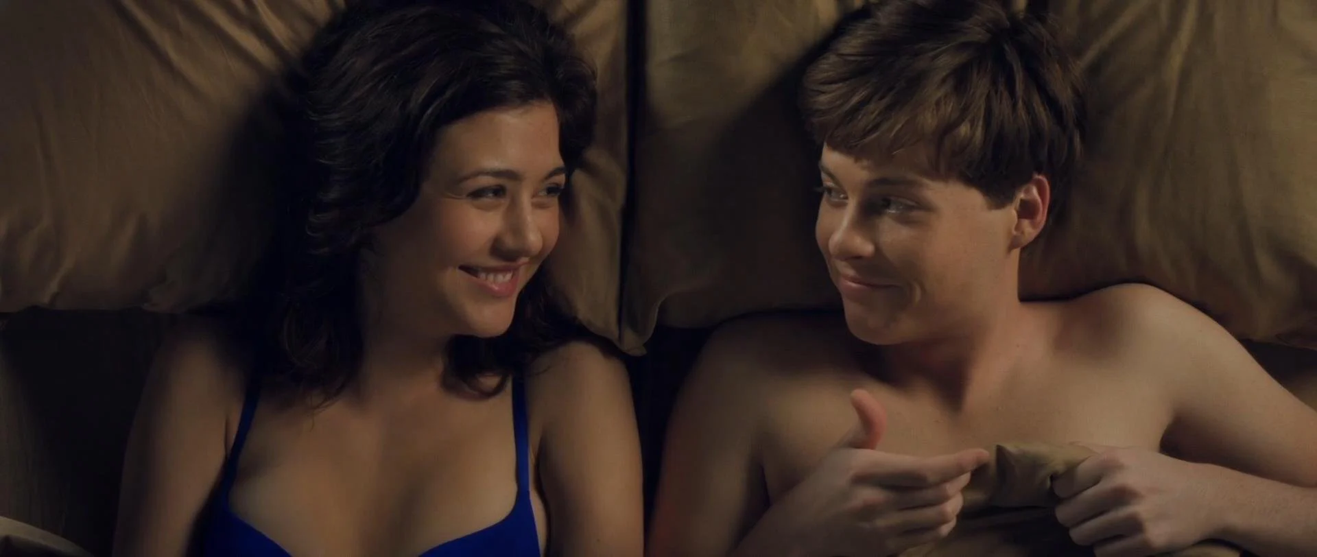 Ngưỡng Cửa Vào Đời Full