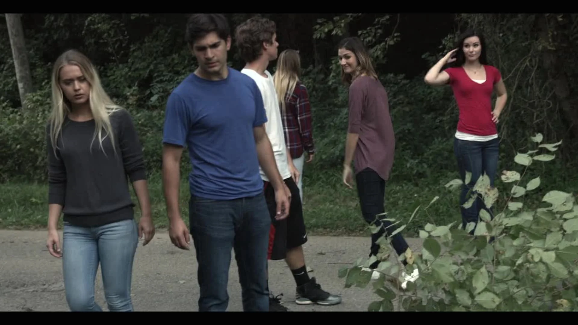 Quái Vật Khổng Lồ Full