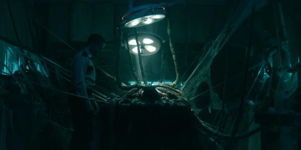 Quái Vật Xúc Tu Full