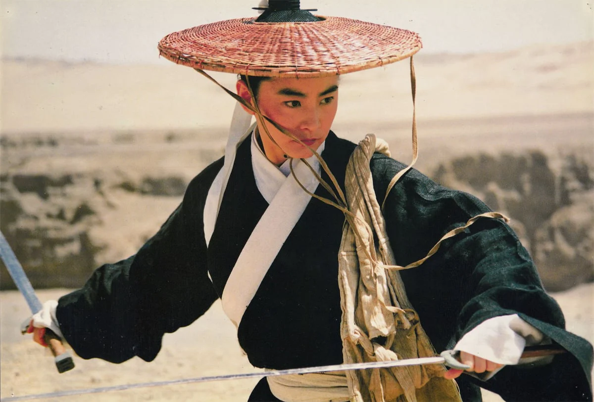 Tân Long Môn Khách Sạn Full