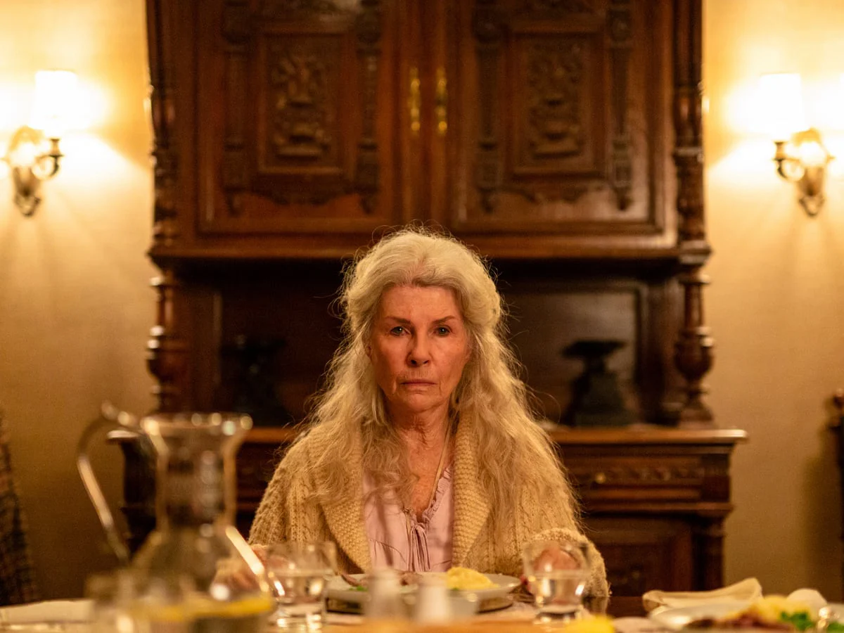 Tàn Tích Quỷ Ám Full