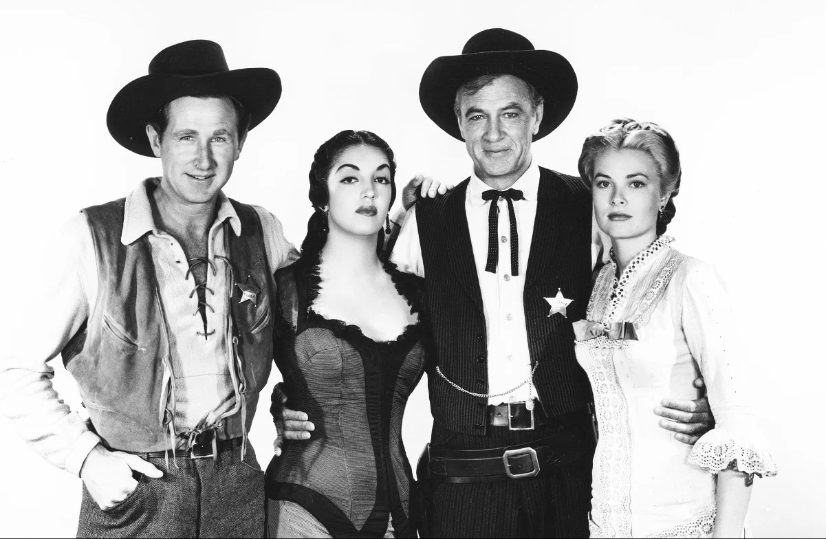 Trưa Hè Nóng Bỏng Full