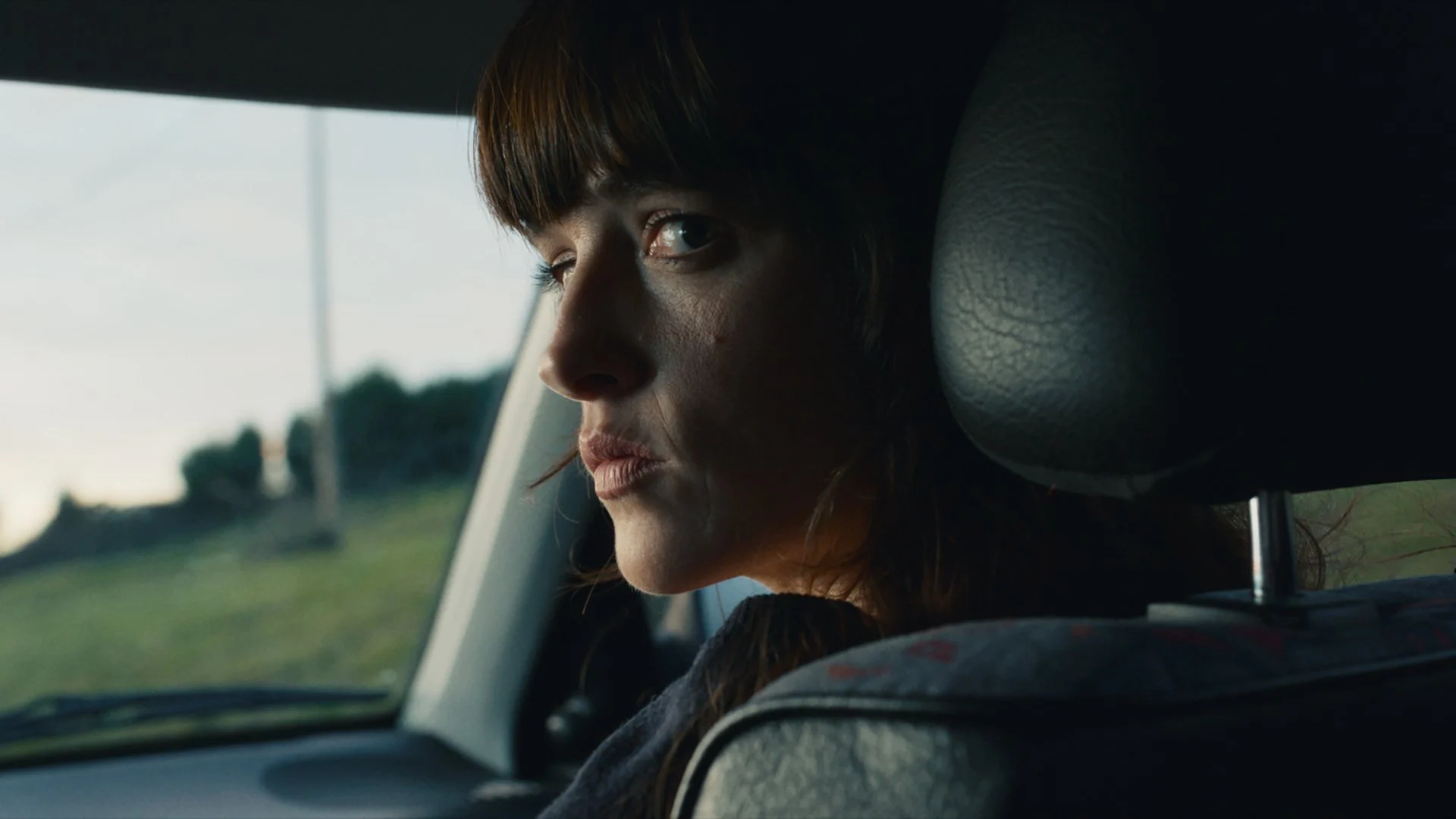 Bước Đi Trong Bóng Tối Full