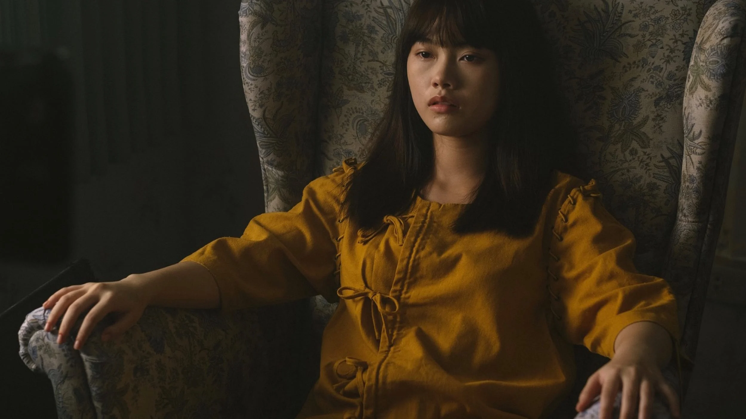 Cô Gái Muôn Mặt Full