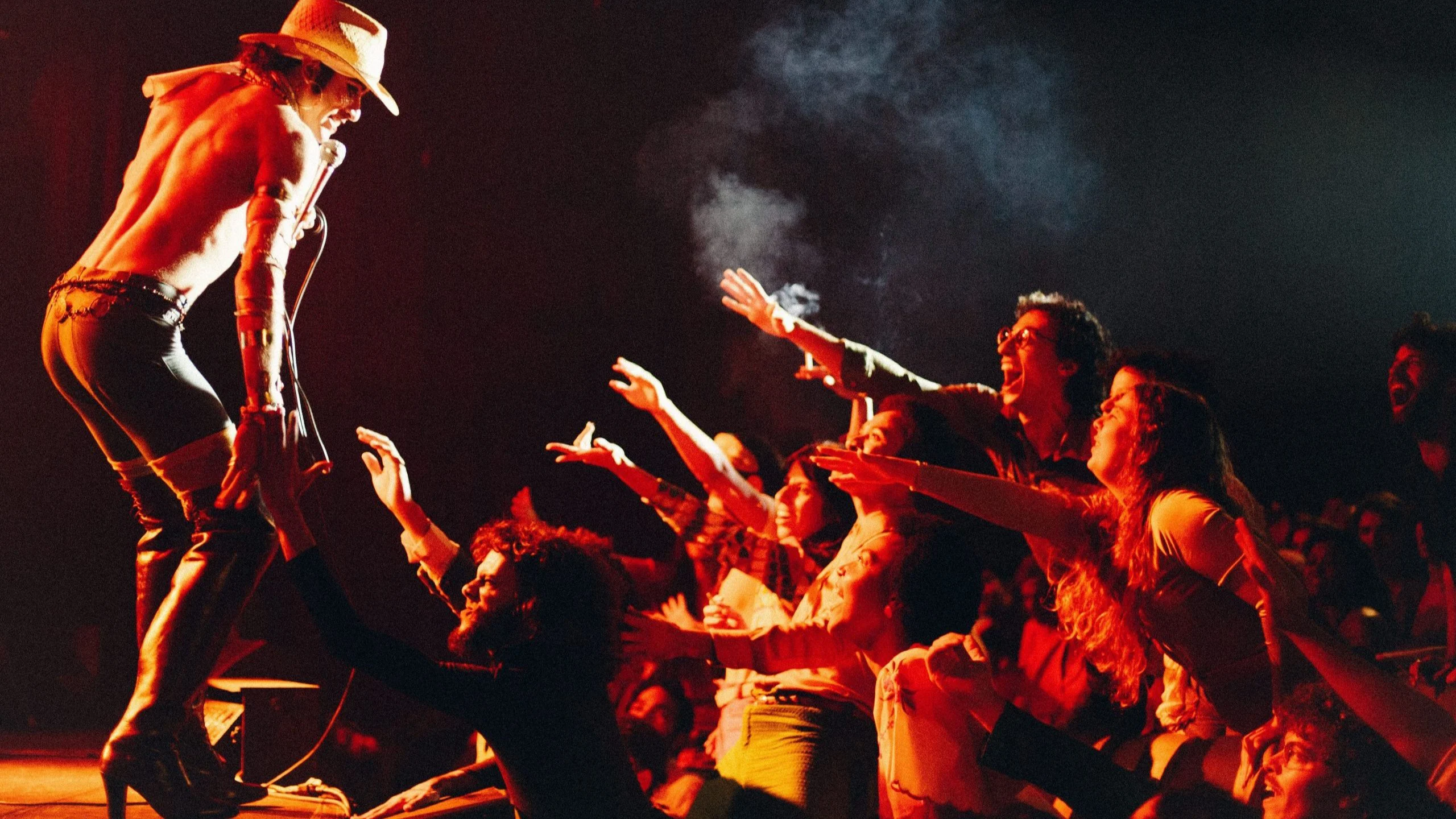 Dòng máu Latinh – Bản ballad của Ney Matogrosso Full