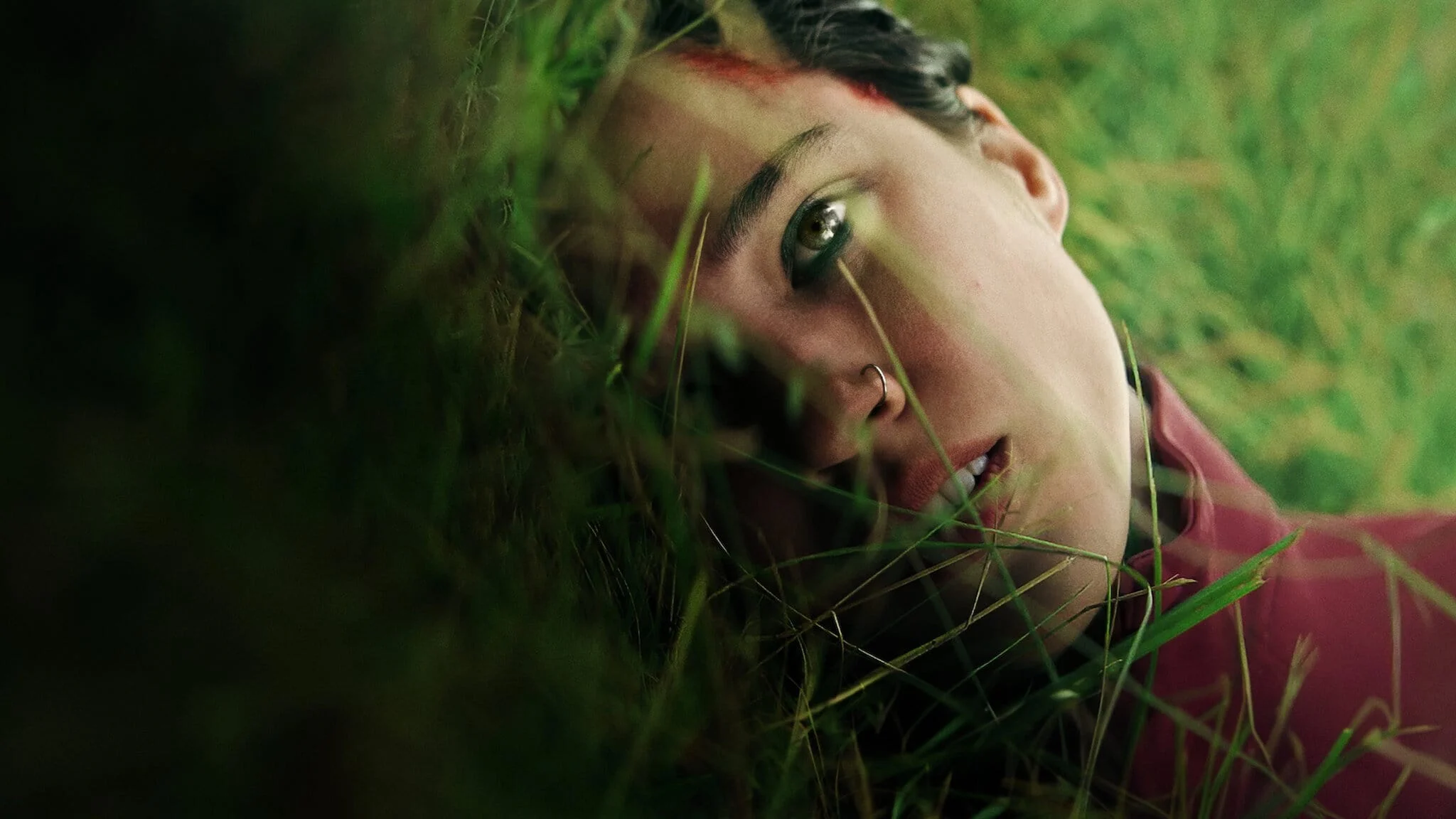 Đừng Cử Động Full