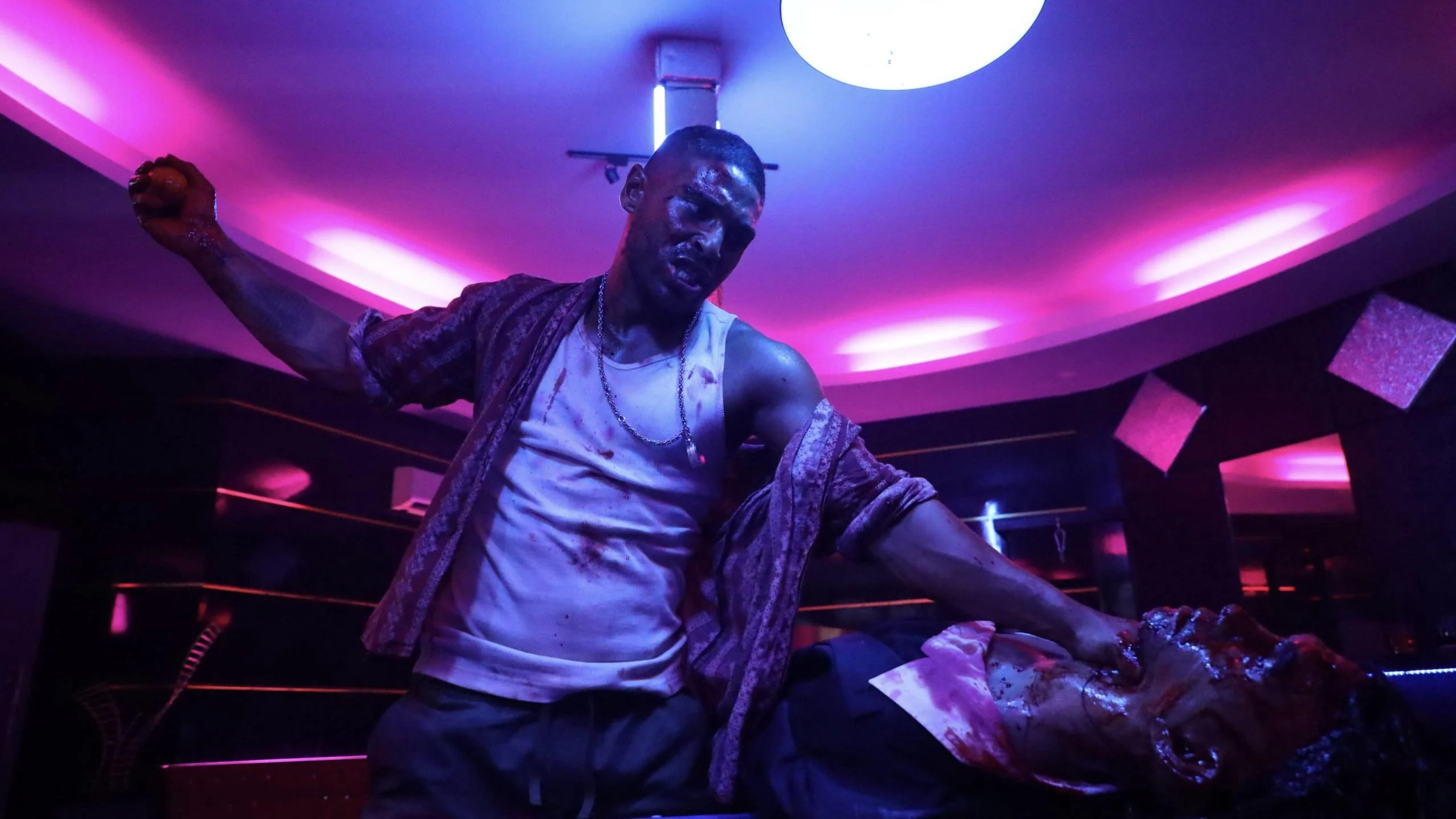 Kẻ Lạc Hướng Full