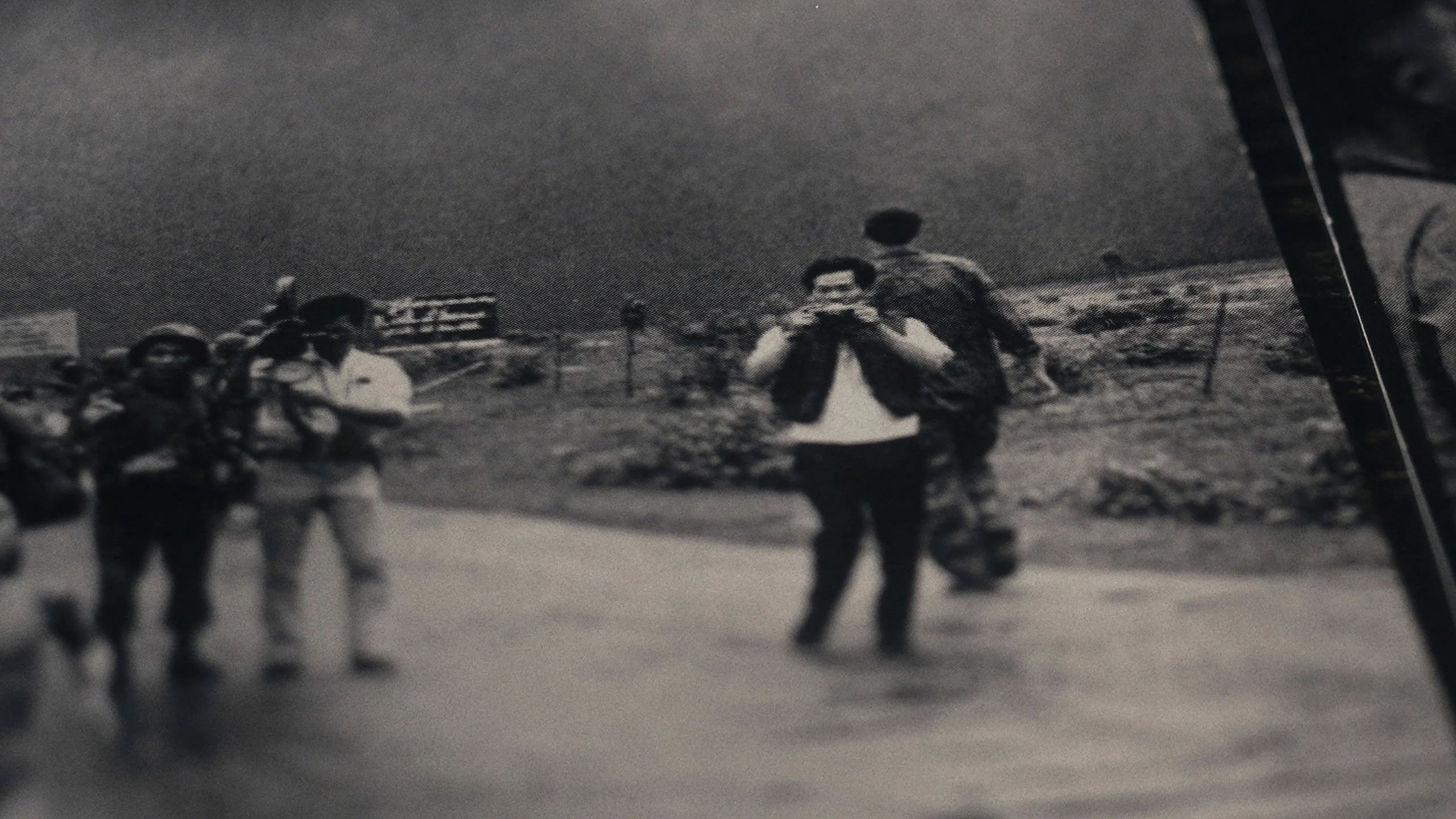 Người Chụp Bức Ảnh Lịch Sử Full