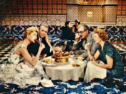 Người Đàn Ông Biết Quá Nhiều Full