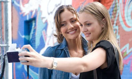 Sát thủ cùng phòng Full