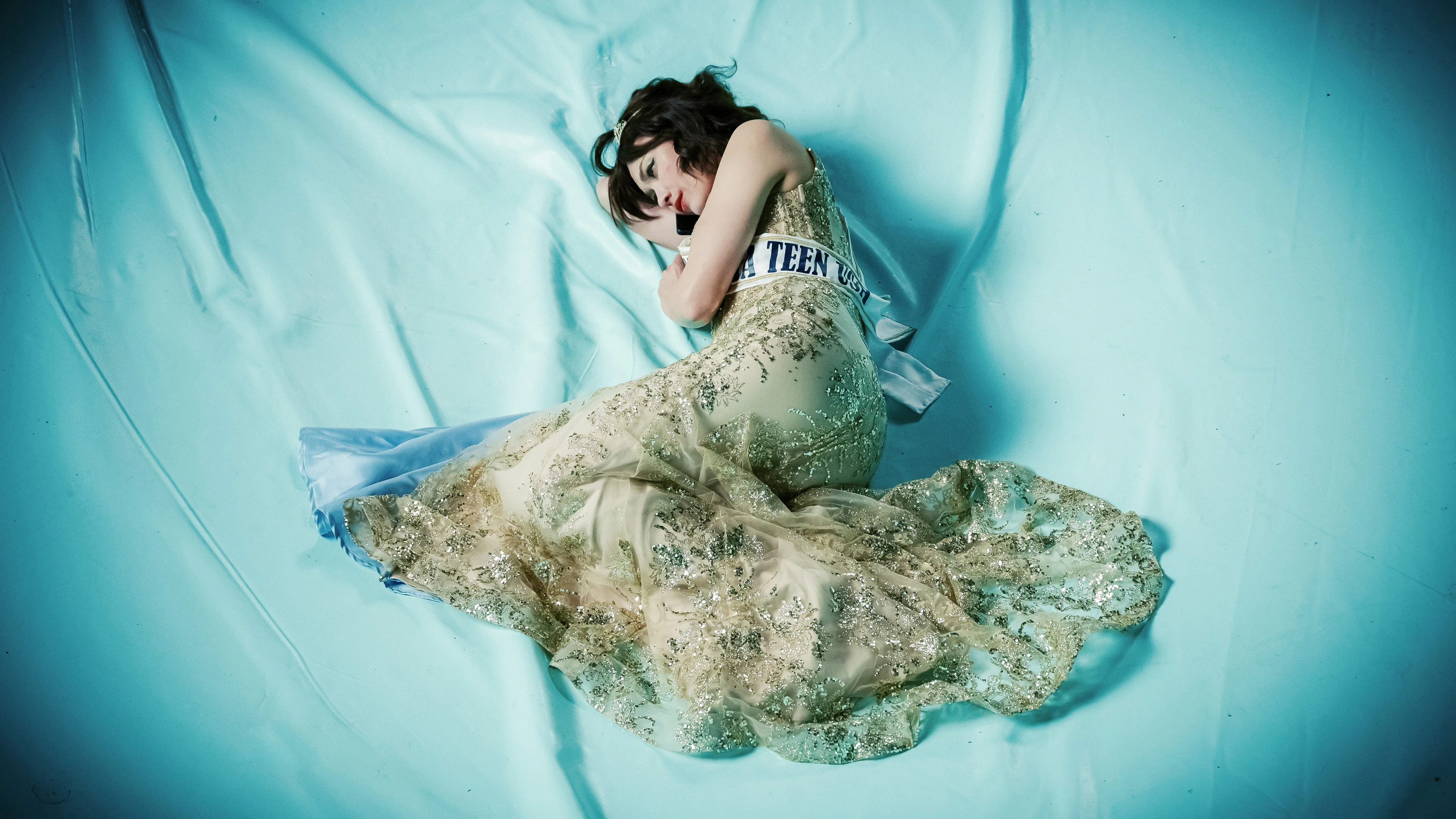 Tai Vách Mạch Dừng Full