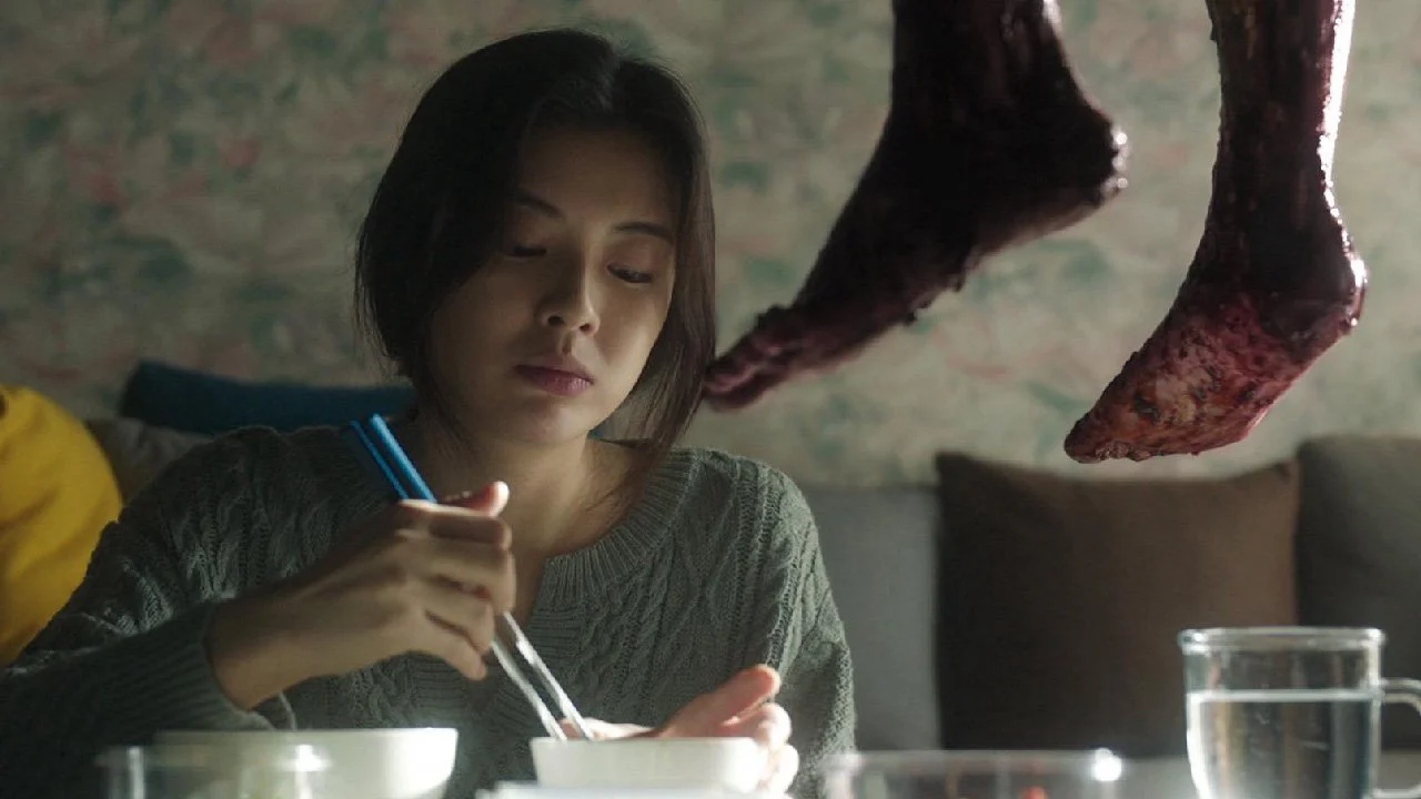 Tiếng Ồn Quỷ Dị Full